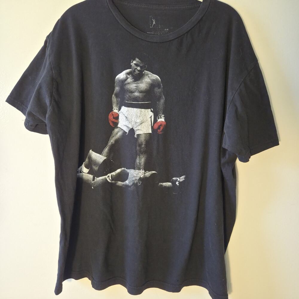 Muhammad Ali 1965 Knockout Victory Sonny Liston Black Short Sleeve T Shirt Sz XL